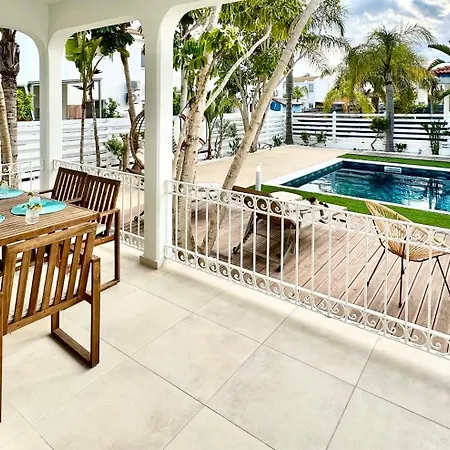 Dream Tropicana - Villa