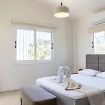 Dream Tropicana -