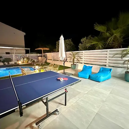 Dream Tropicana -